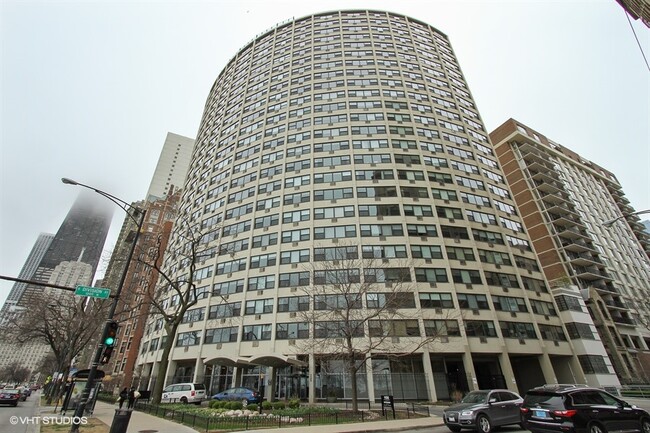 Building Photo - 1150 N Lake Shore Dr