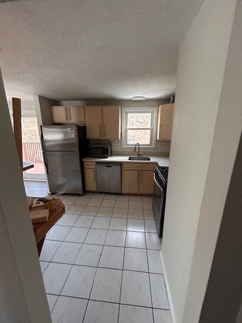 Building Photo - 13 Buena Vista St