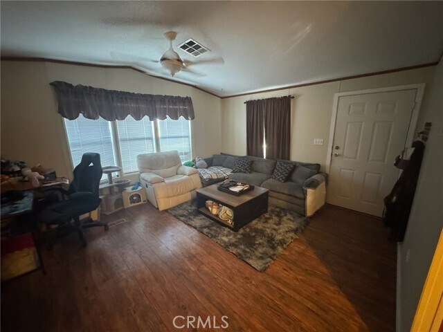 Foto del edificio - 32855 Debon St