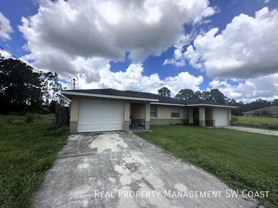 Photo - 774 Holmes Ave-