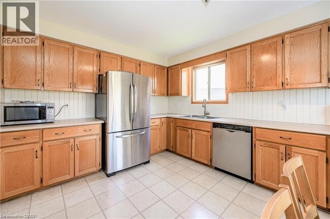 Building Photo - 108 Jackpine Pl