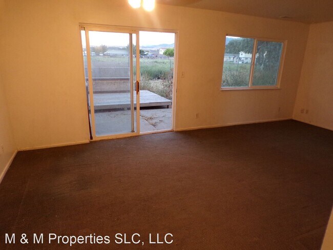 Building Photo - 3 br, 1.5 bath House - 7373 W Copperview Dr