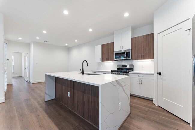 Foto del edificio - 2753 Sunny Briar Dr