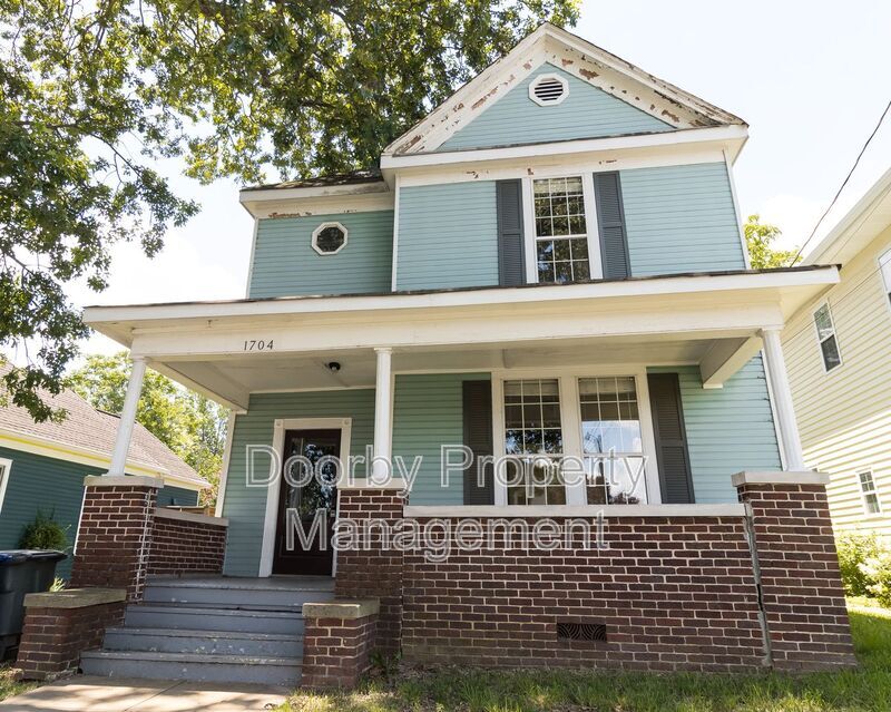 Foto principal - 1704 Duncan Ave