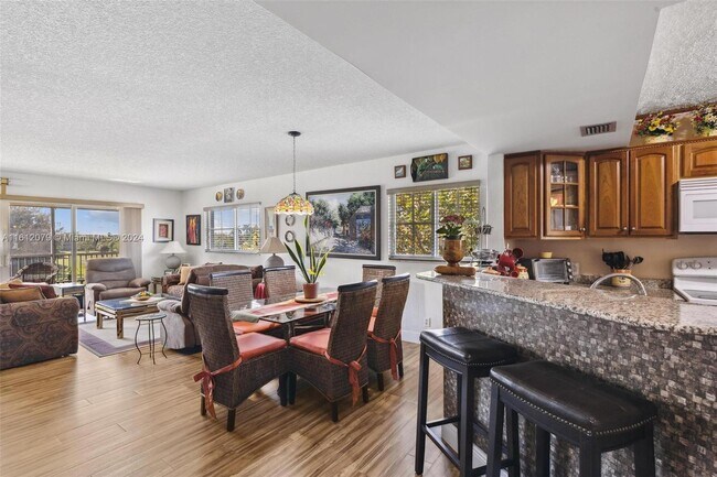 Foto del edificio - 900 SW 125th Way