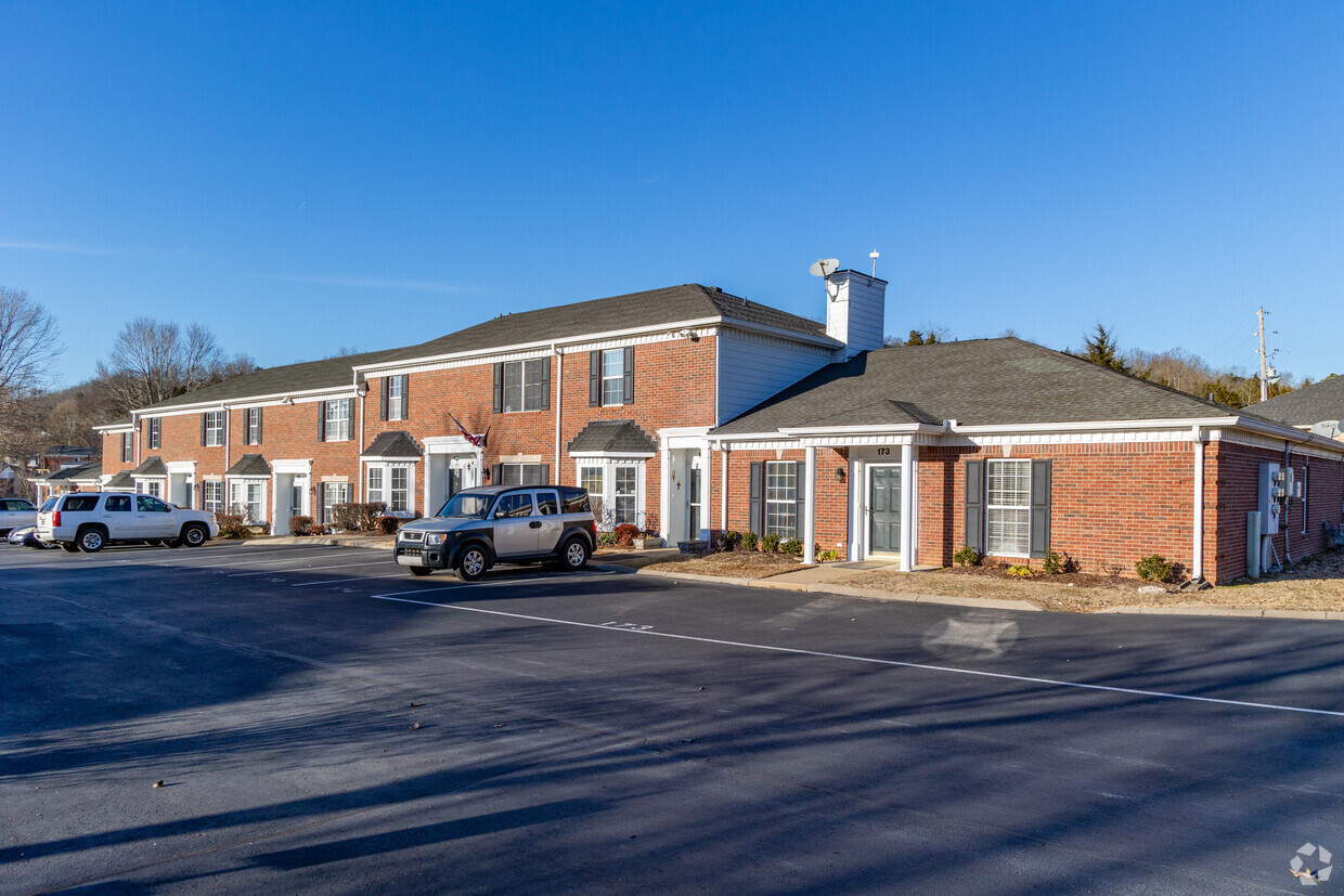 Foto principal - Hickory Hills Condominiums