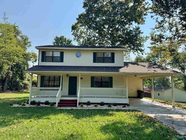 Building Photo - 16374 Oakdale Rd