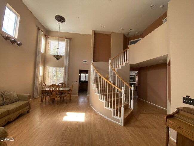 Building Photo - 2041 Indiana Dr