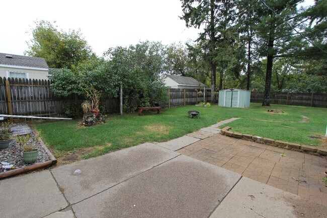 Foto del edificio - 3 Bedrooms, 1.5 Bathrooms Single Family Ho...