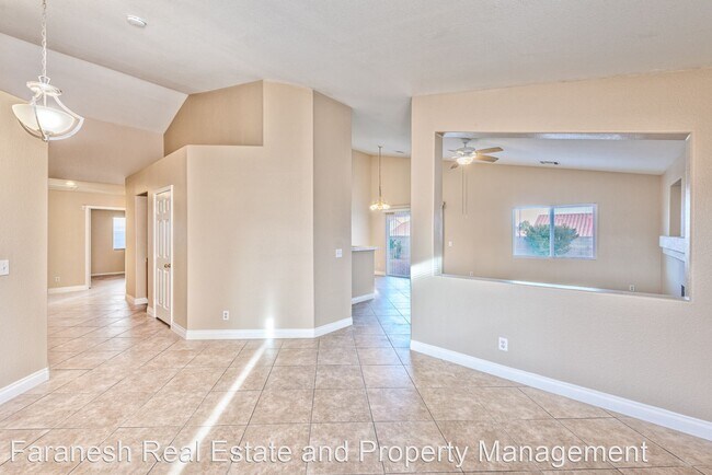 Building Photo - 4 br, 2 bath House - 4630 Woodview St