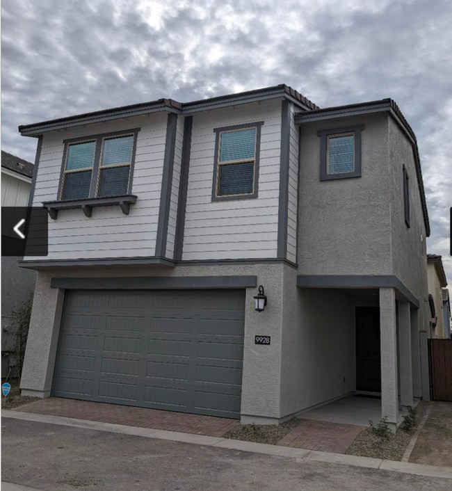 Building Photo - 9928 E Tamery Ave