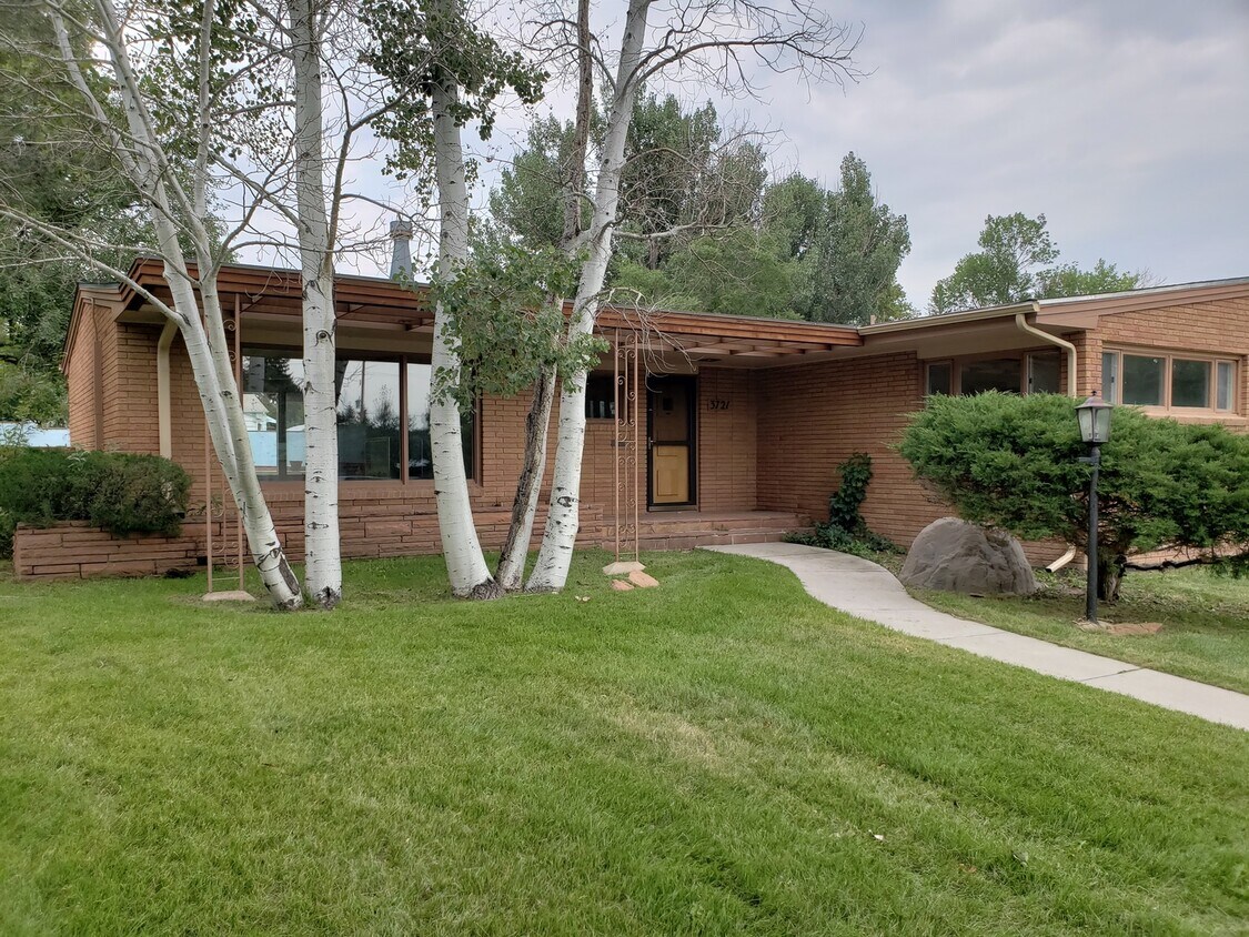 Foto principal - 3721 McComb Ave