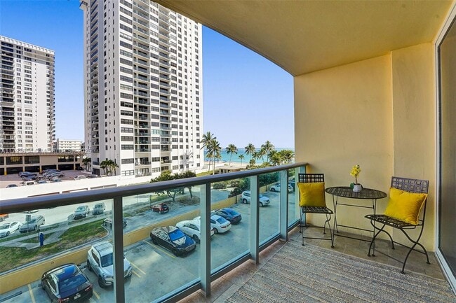 Foto del edificio - 2501 S Ocean Dr