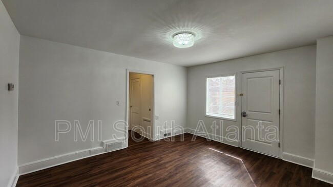 Building Photo - 1201 Hosea L Williams Dr SE