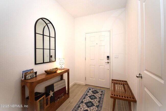 Foto del edificio - 6834 Golden Monarch Ave