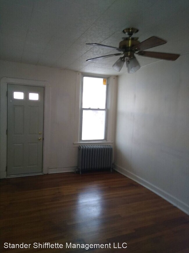 Building Photo - 823 W 36th St