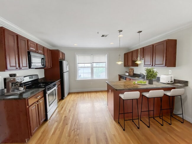 Foto del edificio - 14 Notre Dame St