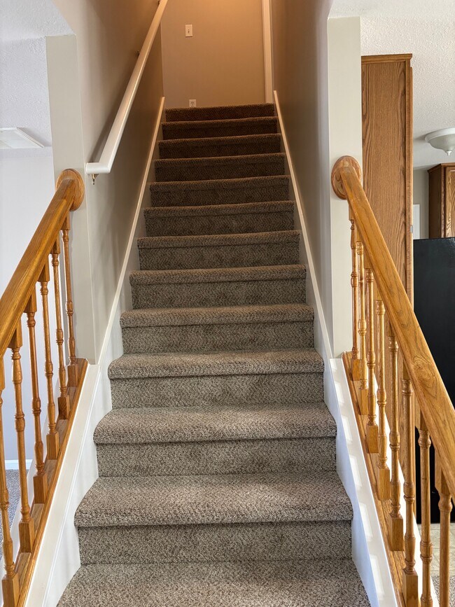 Building Photo - 67 Farington Cir