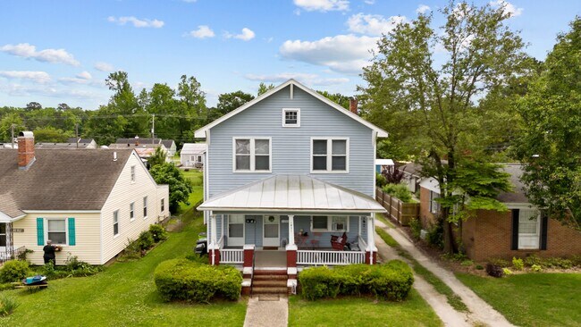 Foto del edificio - 1821 Spencer Ave