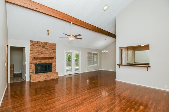 Building Photo - 1307 Brookfield Ln