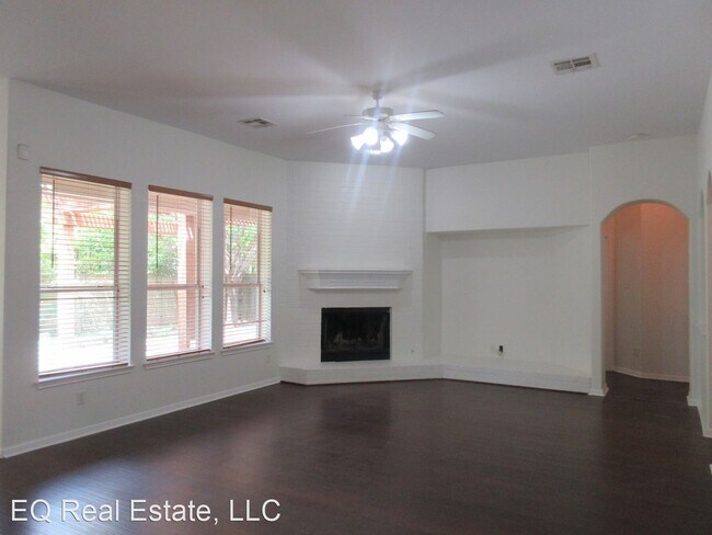 Foto del edificio - 4 br, 3.5 bath House - 2301 Aaron Ross Way