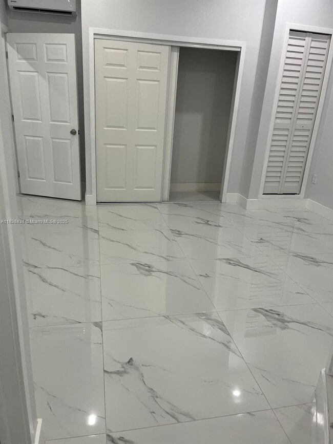 Foto del edificio - 23132 SW 107th Ave