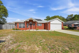 Building Photo - 210 Limestone Cir