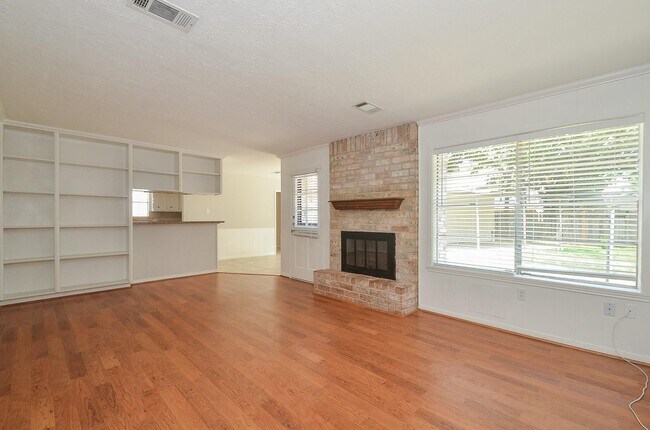 Building Photo - 14106 Locke Ln