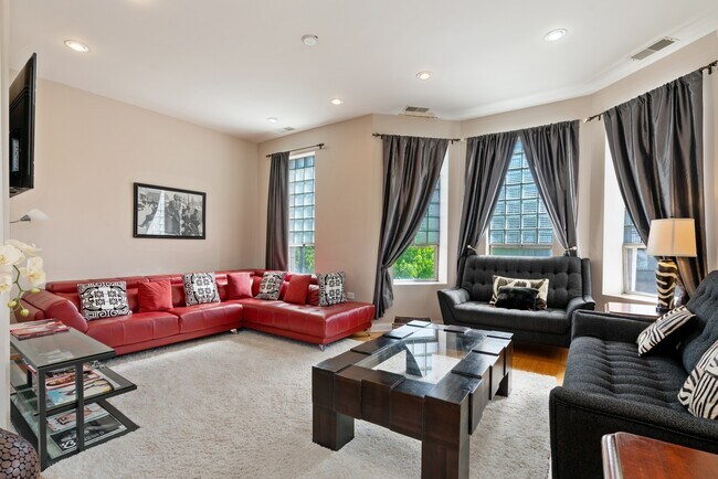 Foto del edificio - 1406 N Washtenaw Ave