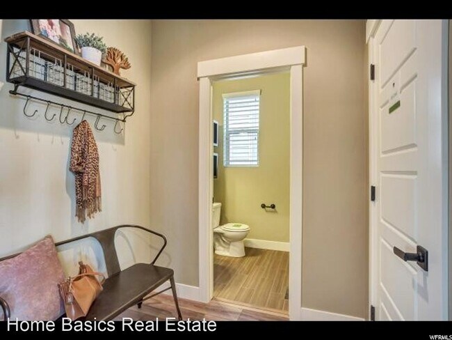 Building Photo - 3 br, 3.5 bath House - 591 N 100 E