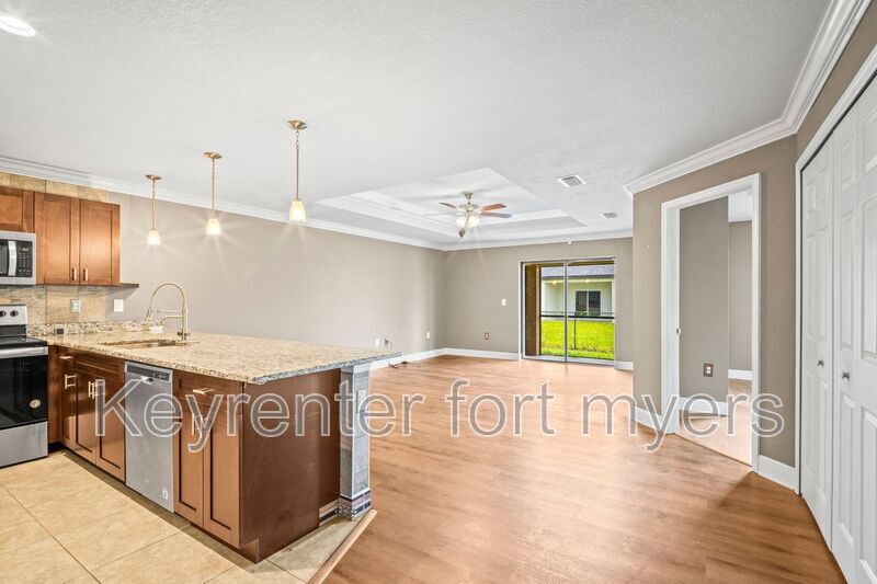 Photo - 1528 Gretchen ave S