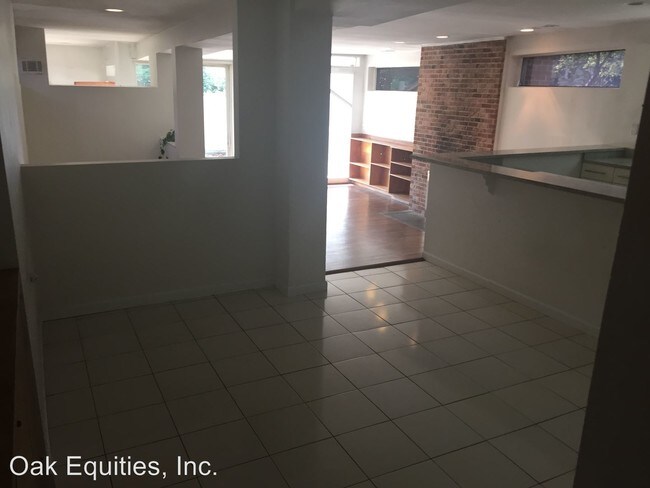 Building Photo - 2816 38th St NW