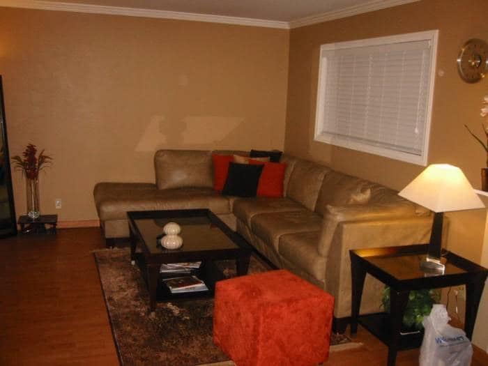 Family Room - 1430 S Point View St
