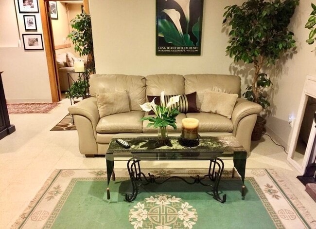 Building Photo - 30 Arnold St