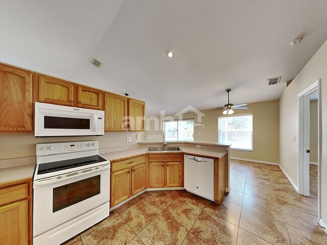 Building Photo - 1030 Green Ridge Court