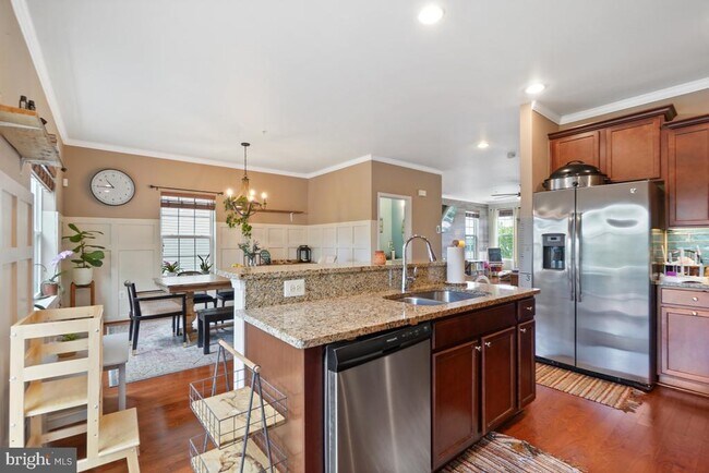 Building Photo - 1024 Red Clover Rd