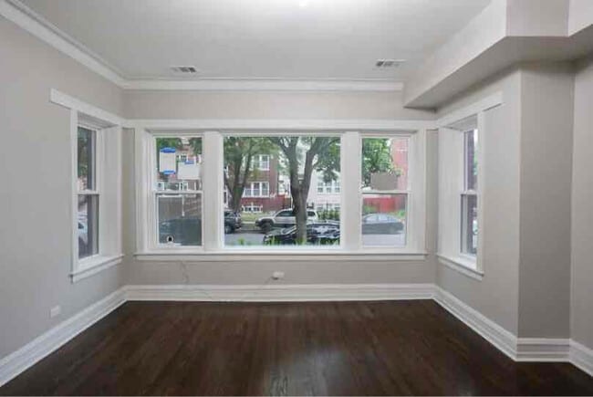 Photo - 4850 W Nelson St Apartment