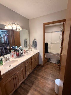 BAÑO PRINCIPAL - 2202 Pinehurst Dr