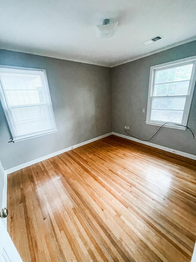 Foto del edificio - 4501 Dunn Ave