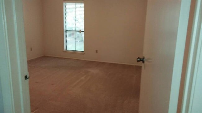 Foto del edificio - 8449 Wednesbury Ln