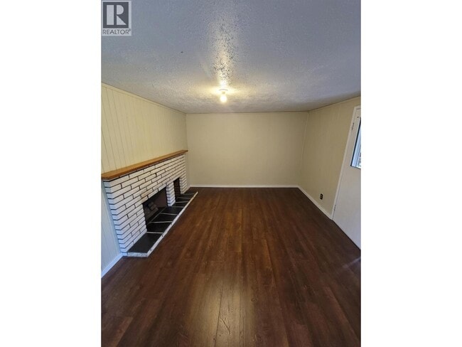 Building Photo - 27369 Bell Ave