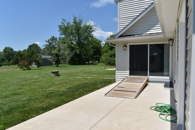 Building Photo - 4055 Ringwood Rd