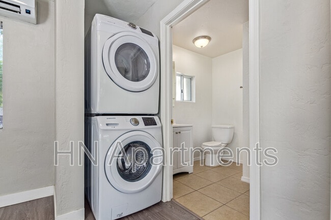 Building Photo - 4249 N 17th St