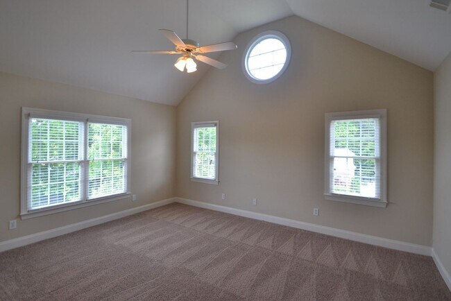 Building Photo - 3805 Bay Grove Way