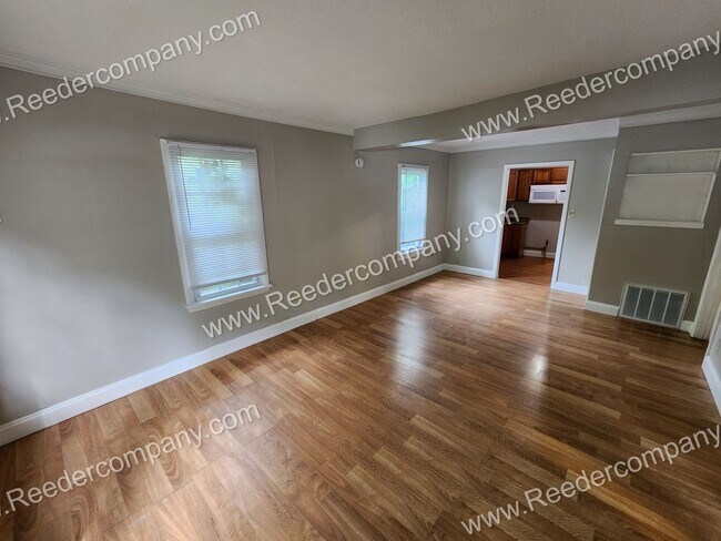 Building Photo - 2 bedroom 1 bathroom house in South hammond.