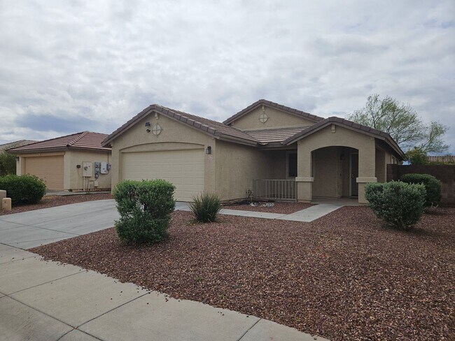 Building Photo - Pet Friendly Home For Rent