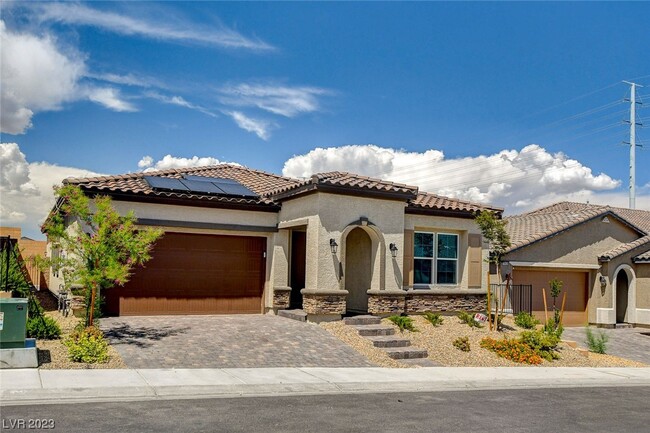 Building Photo - 10924 Chipotle Ave