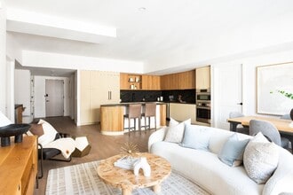 Building Photo - Accolade