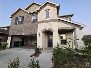 Building Photo - 6923 Lebec Dr