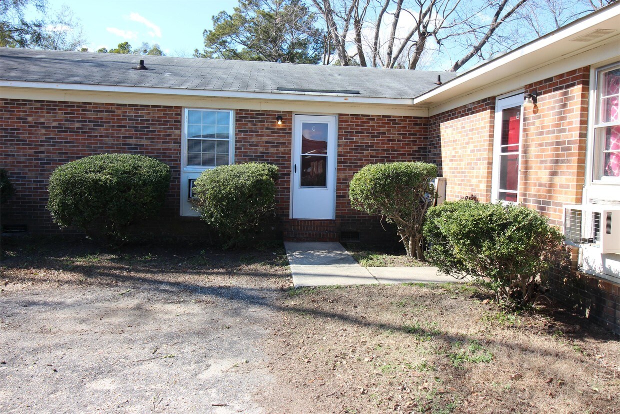 Primary Photo - 6454 APPLECROSS AVE